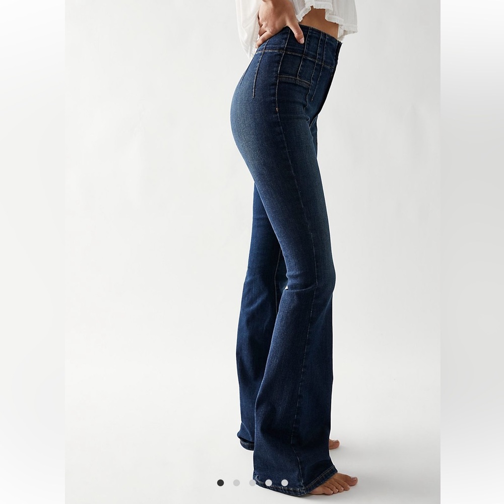 We The Free - Free People - Jayde Flare Jeans